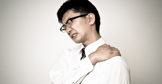 10秒で肩こり解消!? 超簡単だけど、効果絶大な肩こり解消動画・4選【保存版】