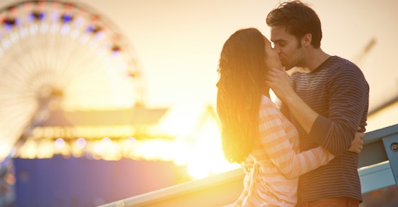 必見!一瞬で女性を落とす為の印象的な「初キス」のタイミング