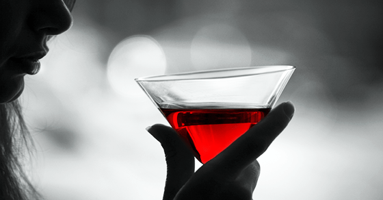女を酔わせたい時に!女性に人気のアルコール度数が高いカクテル・18選