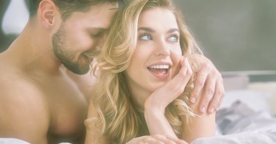女性が「エッチのテクを磨こう」と思う、男の一言・4選