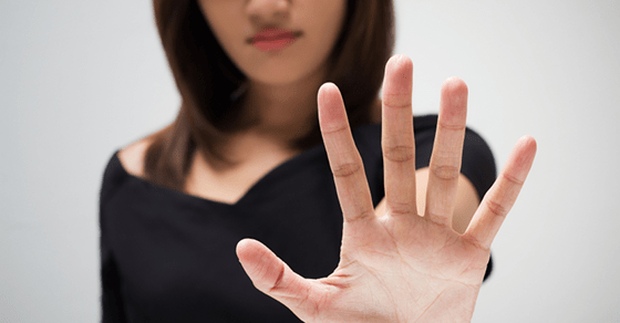 女性の手をスマートに触りたいなら、手相占いを覚えたほうが良い件