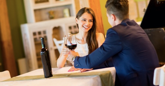 女性との会話が続かないあなたが、絶対知っておいたほうがいいこと