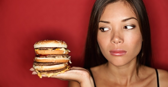 ストイックだけど効果あり!食べ物の誘惑に負けない、痩せる習慣8選