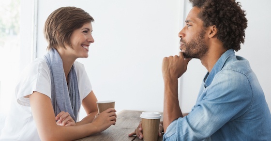女性に引かれる不快な自慢話と、女性が惹かれる自慢話の決定的な違い