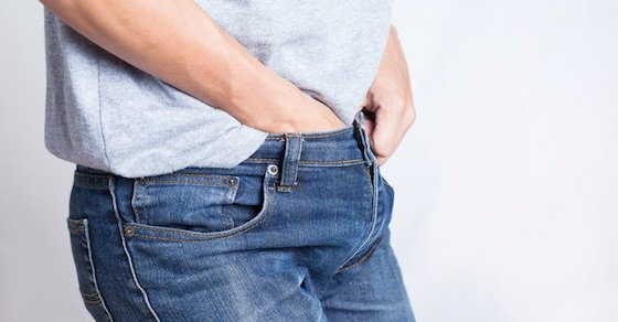 初エッチで彼氏のアソコが勃たない…原因と対処法は?